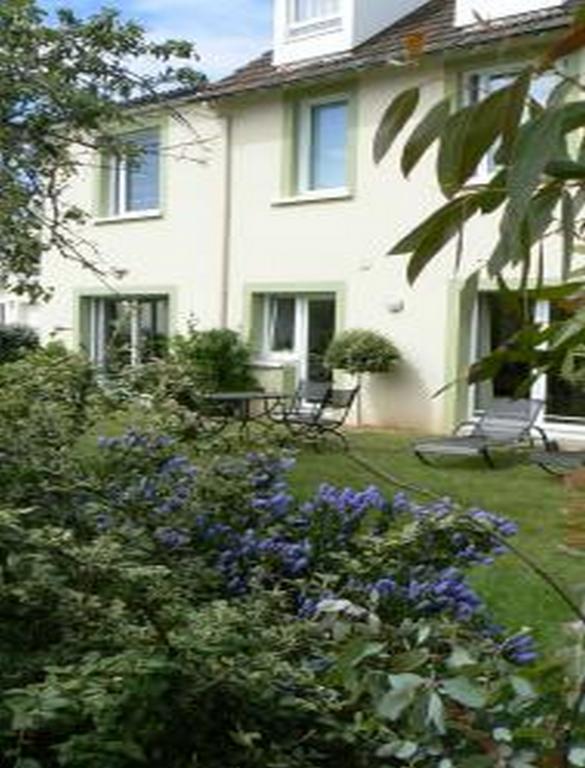 Bed & Breakfast D'hotes La Raspeliere 2*